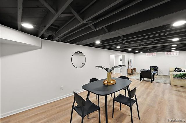 31229 Share Street, Saint Clair Shores, MI 48082