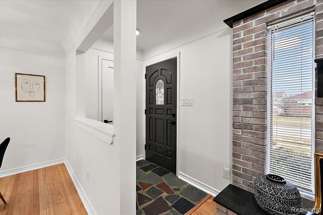 31229 Share Street, Saint Clair Shores, MI 48082