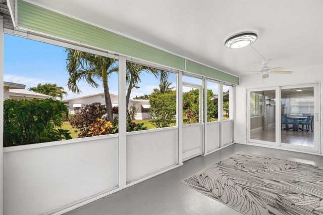 2105 SW 14th Place, Boynton Beach, FL 33426