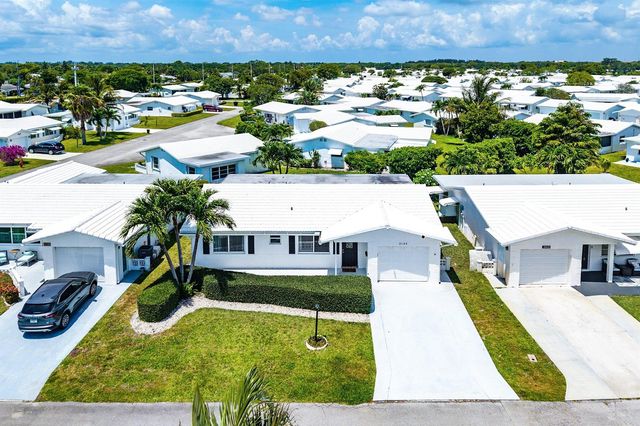 2105 SW 14th Place, Boynton Beach, FL 33426