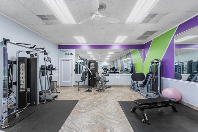 2105 SW 14th Place, Boynton Beach, FL 33426