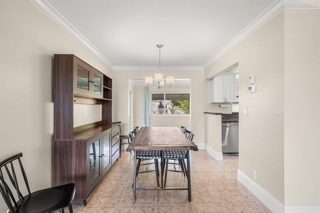 2105 SW 14th Place, Boynton Beach, FL 33426