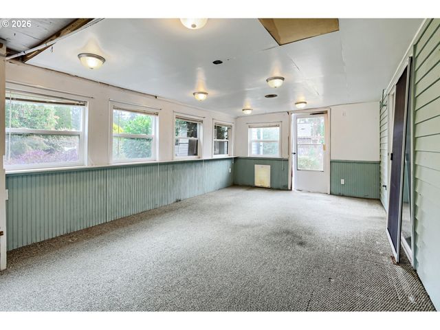4039 Ne MEADOW Ln, Hillsboro, OR 97124