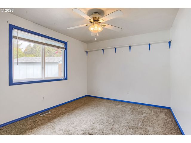 4039 Ne MEADOW Ln, Hillsboro, OR 97124