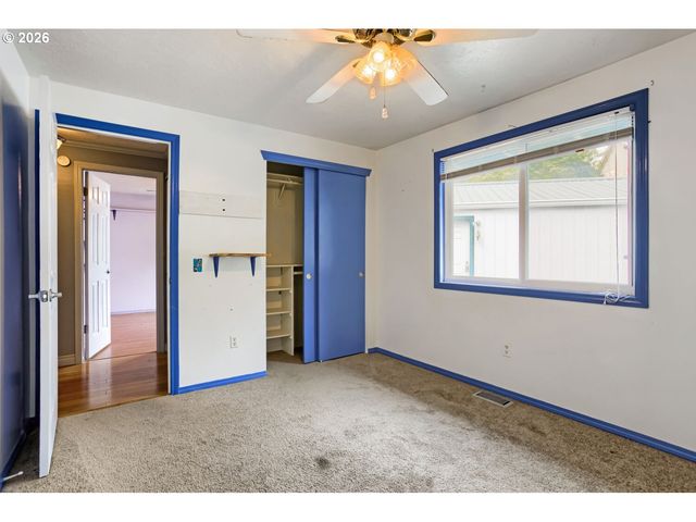 4039 Ne MEADOW Ln, Hillsboro, OR 97124