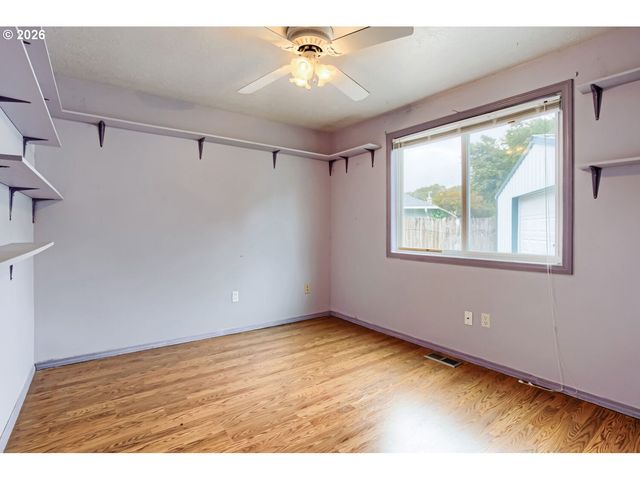4039 Ne MEADOW Ln, Hillsboro, OR 97124