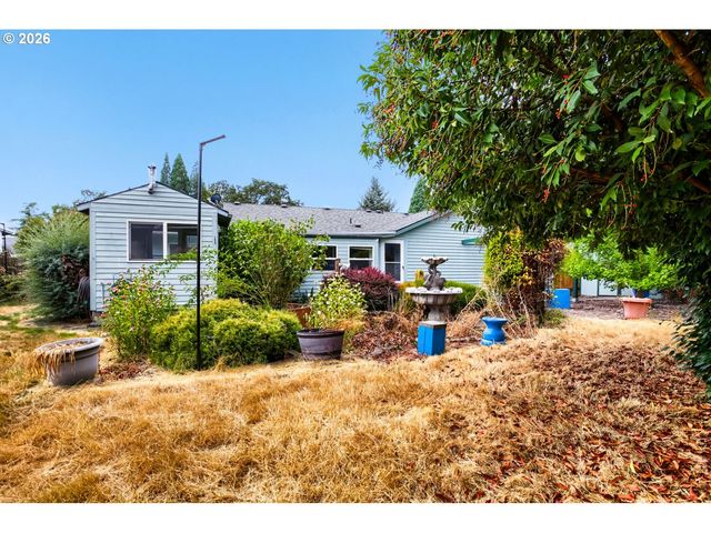 4039 Ne MEADOW Ln, Hillsboro, OR 97124