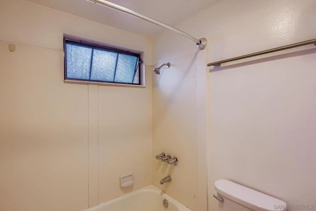 8860 Villa La Jolla Dr 112, La Jolla, CA 92037