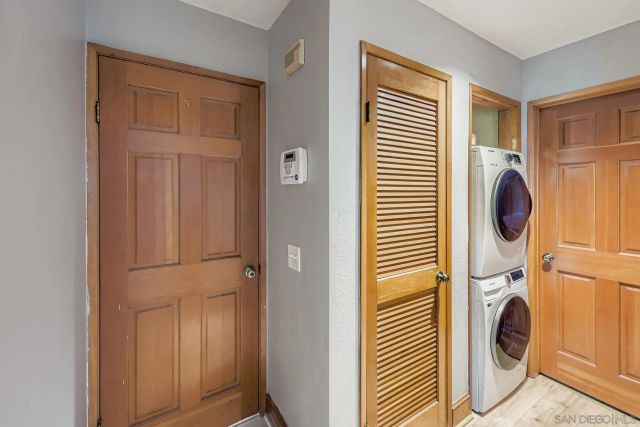 8860 Villa La Jolla Dr 112, La Jolla, CA 92037