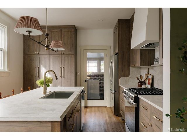 2305 W 32nd Ave, Denver, CO 80211