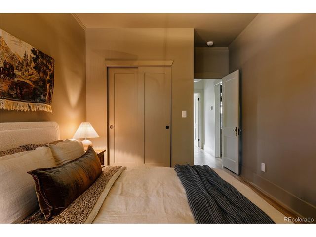 2305 W 32nd Ave, Denver, CO 80211