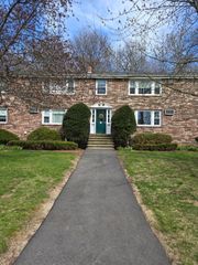 10 Mikles Standish Drive 6, Haverhill, MA 01835