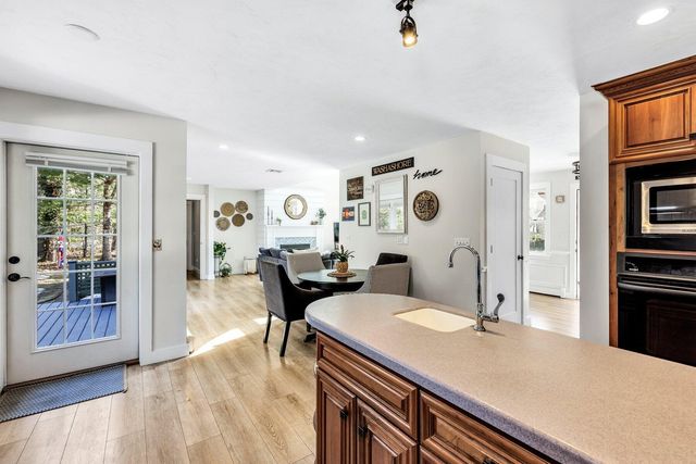 348 Wakeby Road, Marstons Mills, MA 02648