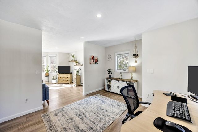 348 Wakeby Road, Marstons Mills, MA 02648