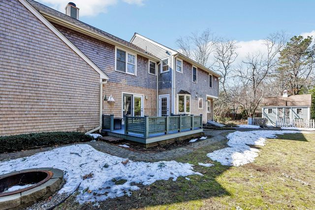 348 Wakeby Road, Marstons Mills, MA 02648