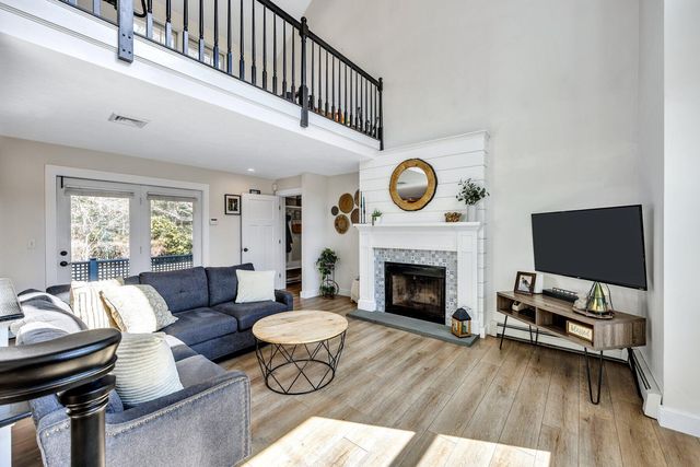 348 Wakeby Road, Marstons Mills, MA 02648