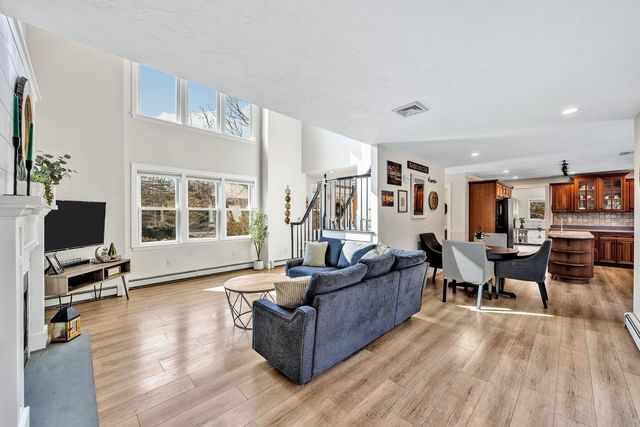 348 Wakeby Road, Marstons Mills, MA 02648