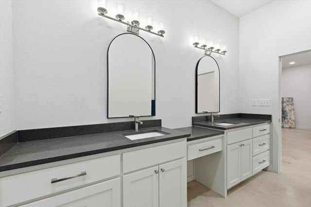 1445 County Road 3690, Paradise, TX 76073