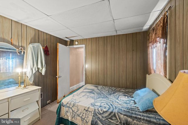 221 W OLEY ST, Reading, PA 19601