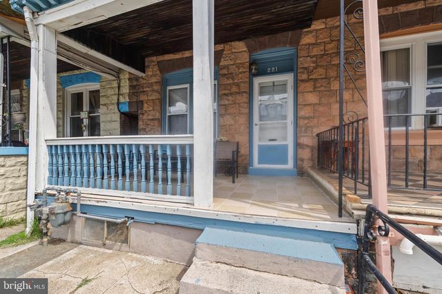 221 W OLEY ST, Reading, PA 19601