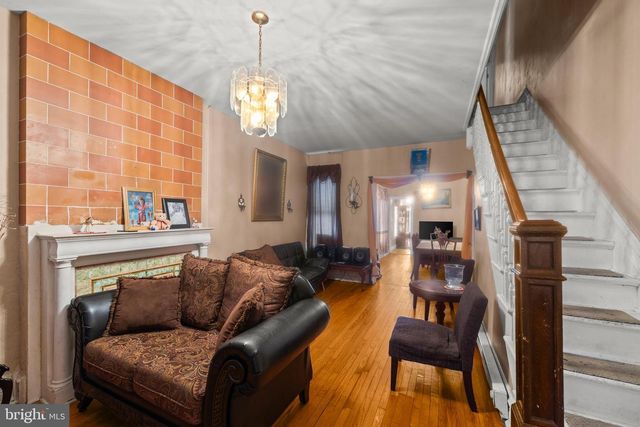 221 W OLEY ST, Reading, PA 19601