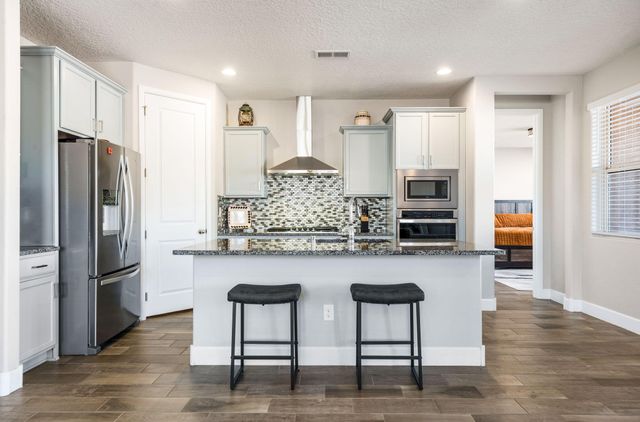 1914 Castle Peak Loop NE, Rio Rancho, NM 87144