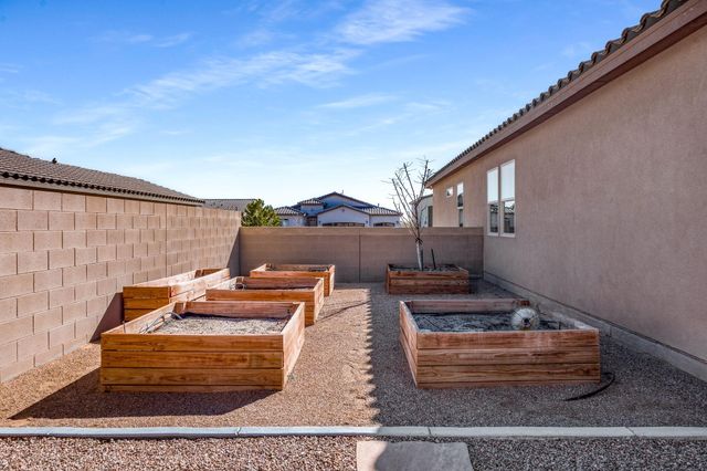 1914 Castle Peak Loop NE, Rio Rancho, NM 87144