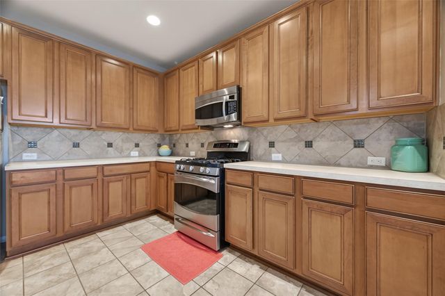 9110 Cavalier Lane, Rosenberg, TX 77469