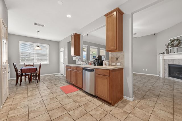 9110 Cavalier Lane, Rosenberg, TX 77469