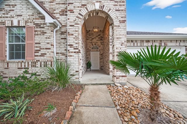 9110 Cavalier Lane, Rosenberg, TX 77469