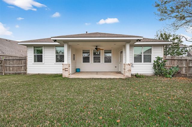 9110 Cavalier Lane, Rosenberg, TX 77469