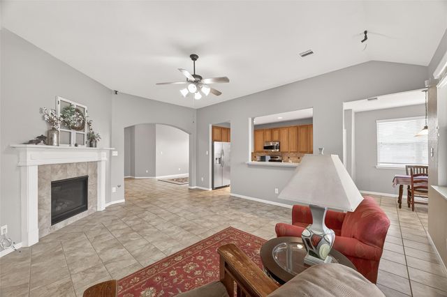 9110 Cavalier Lane, Rosenberg, TX 77469