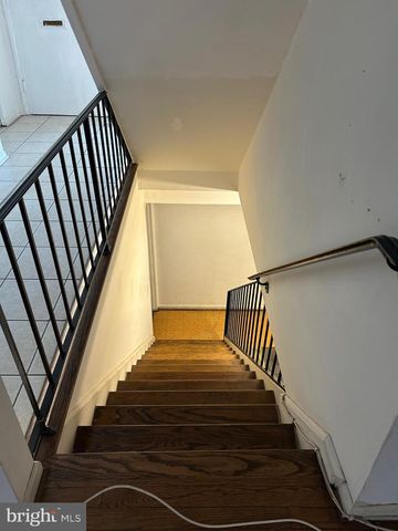 4933 ORISKANY DR, Annandale, VA 22003