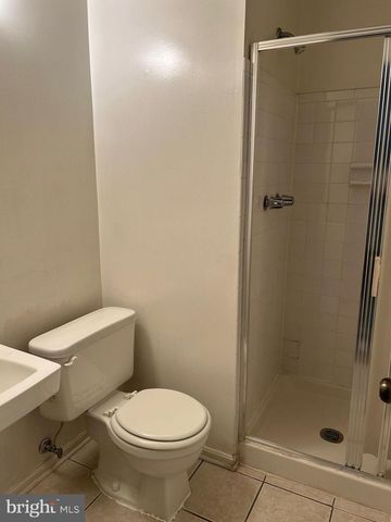 4933 ORISKANY DR, Annandale, VA 22003