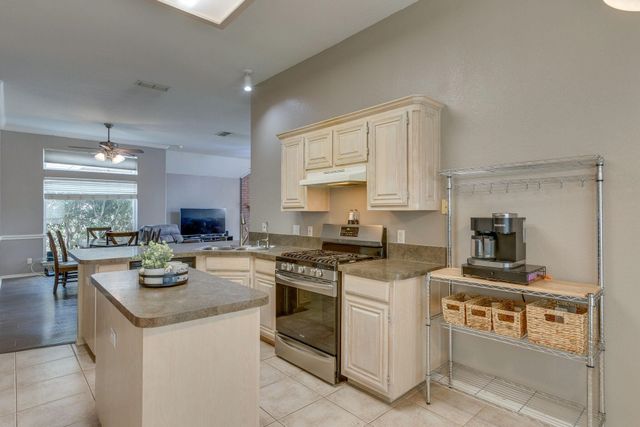 9005 Tyne Trail, Fort Worth, TX 76118