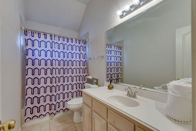 9005 Tyne Trail, Fort Worth, TX 76118