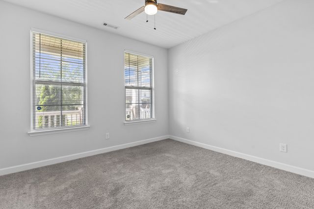 303 Twelve Oaks Ln, Lebanon, TN 37087