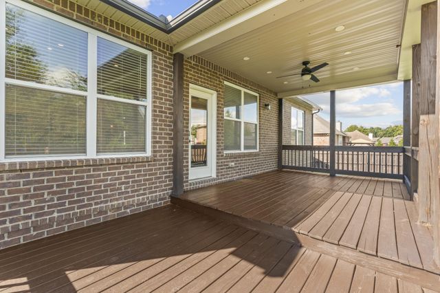 303 Twelve Oaks Ln, Lebanon, TN 37087