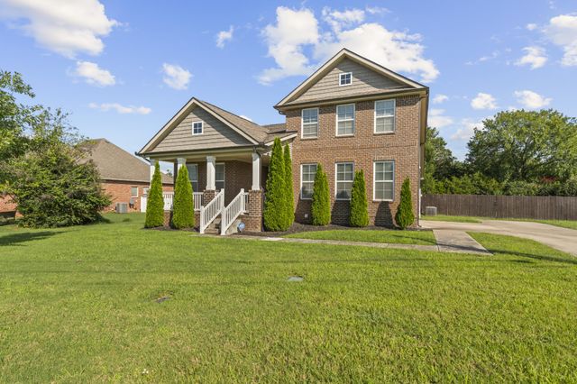 303 Twelve Oaks Ln, Lebanon, TN 37087