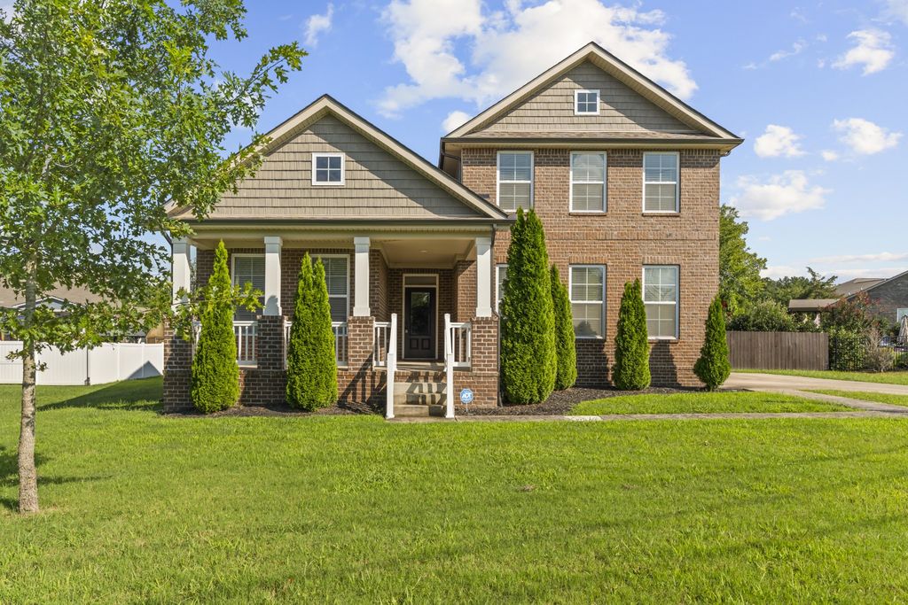 303 Twelve Oaks Ln, Lebanon, TN 37087