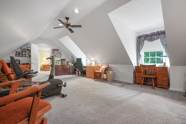 20 King Phillip Drive, Rehoboth, MA 02769