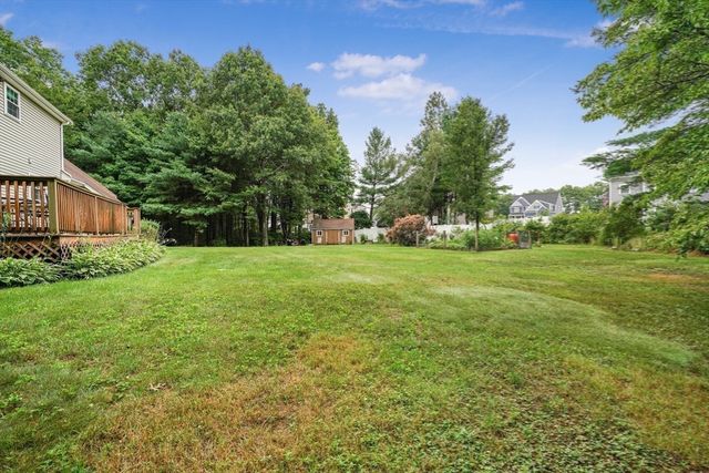 20 King Phillip Drive, Rehoboth, MA 02769