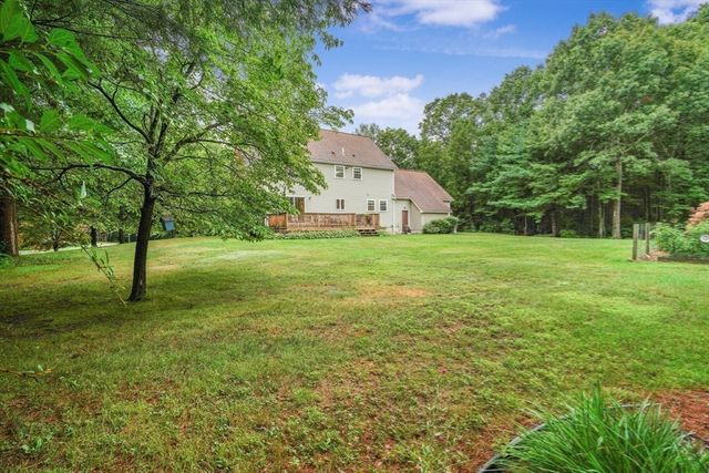 20 King Phillip Drive, Rehoboth, MA 02769