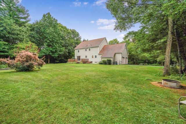 20 King Phillip Drive, Rehoboth, MA 02769
