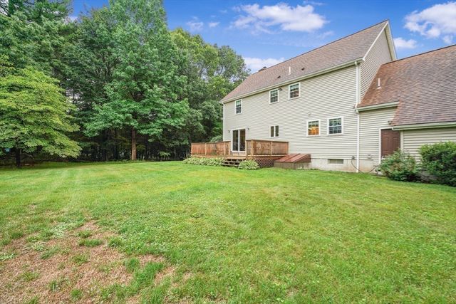20 King Phillip Drive, Rehoboth, MA 02769