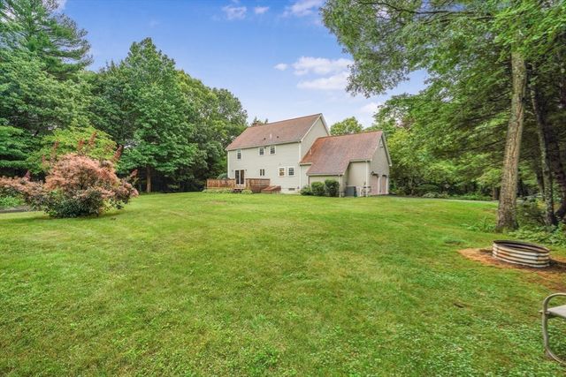 20 King Phillip Drive, Rehoboth, MA 02769