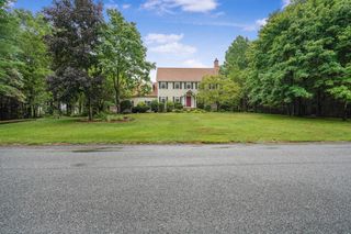 20 King Phillip Drive, Rehoboth, MA 02769