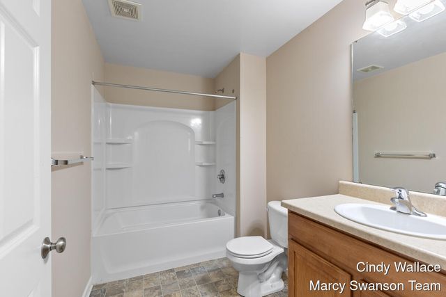 8511 Green Valley Road SE, Caledonia, MI 49316