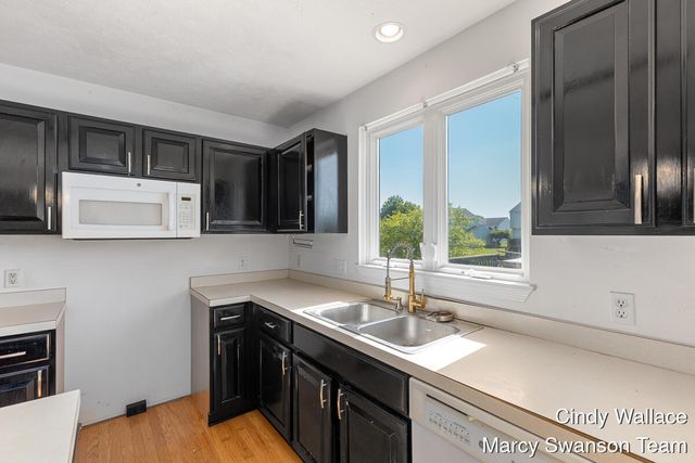 8511 Green Valley Road SE, Caledonia, MI 49316