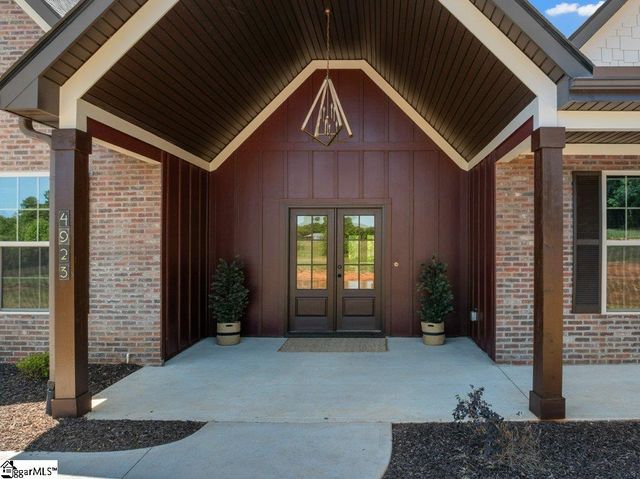 4923 Jug Factory Road, Campobello, SC 29322